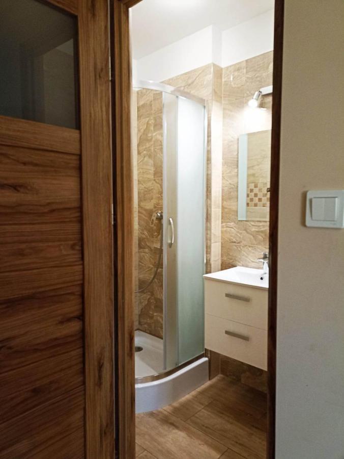 Pod Kasztanem Lägenhet Lubin  Exteriör bild